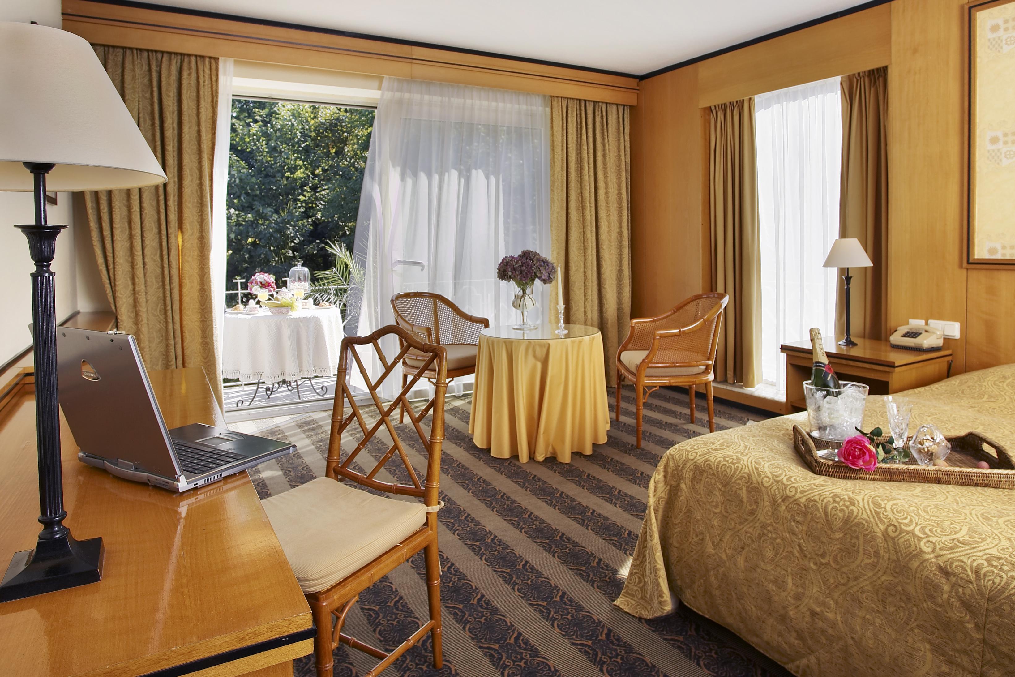 Hotel Gladbeck Van Der Valk Exterior foto